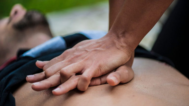 what-are-the-abcs-of-cpr-coast2coast-first-aid-cpr