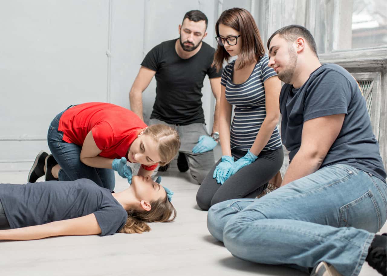 private-first-aid-cpr-training-for-businesses-groups-Coast2Coast-min