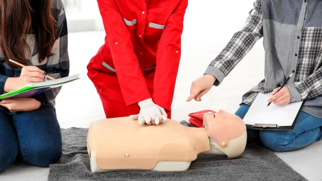 10 topics covered in emergency standard first aid